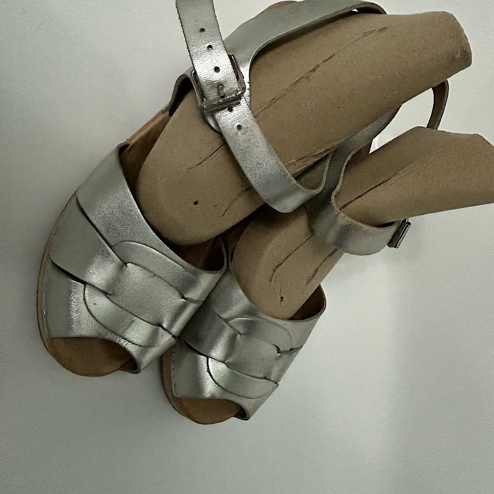 Lotta silver clogs size 38. Used, but good condition